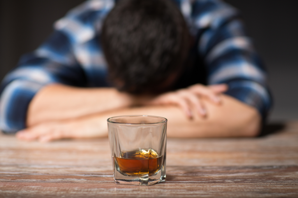 アルコールが睡眠に与える影響